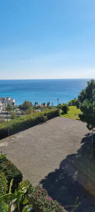 Holiday home Casavacanzacquazzurra Villa Letojanni