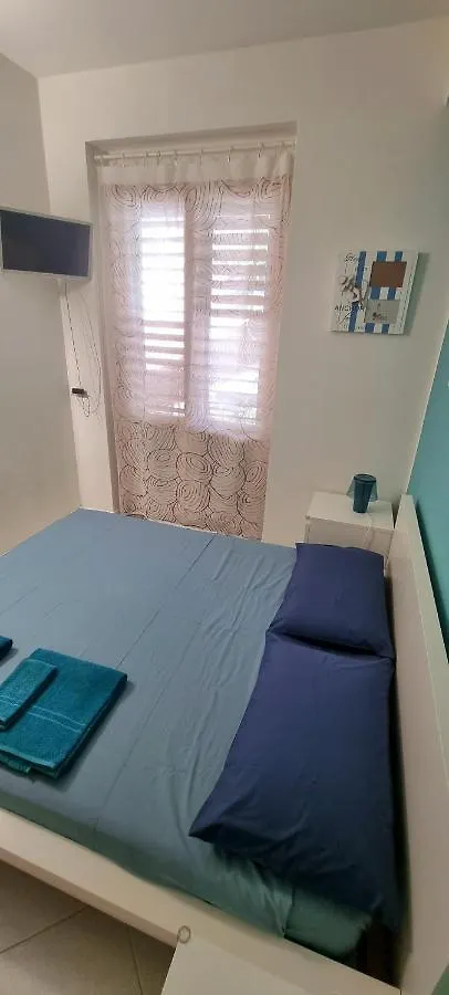 Casavacanzacquazzurra Villa Letojanni 0*,